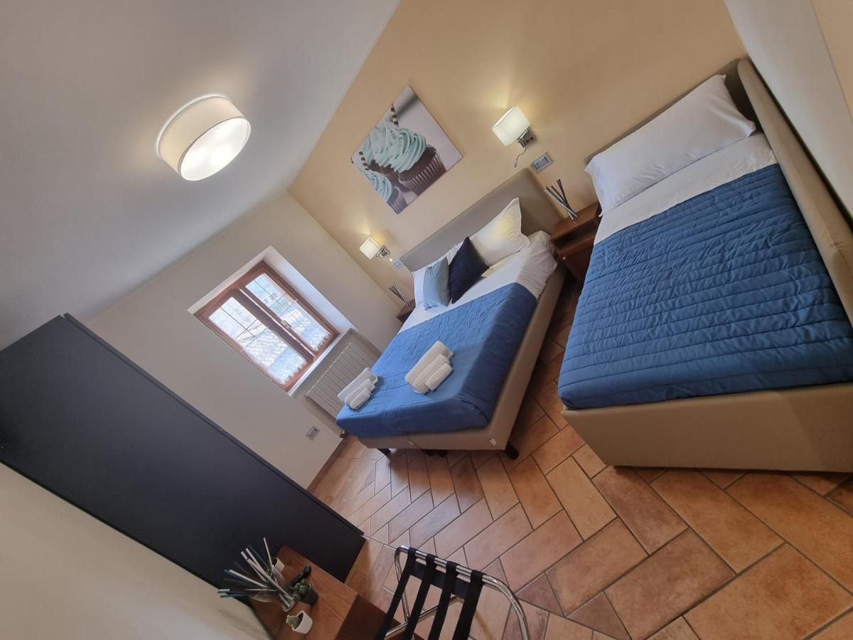 Lucyben Guesthouse Cascia Bagian luar foto