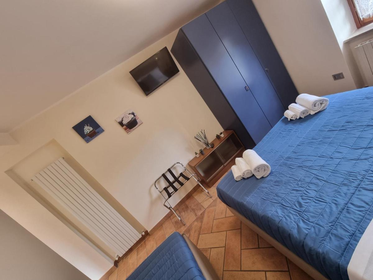 Lucyben Guesthouse Cascia Bagian luar foto