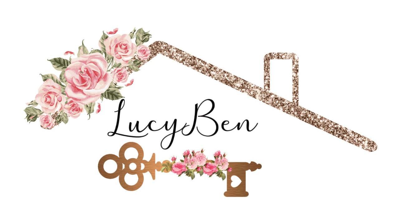 Lucyben Guesthouse Cascia Bagian luar foto